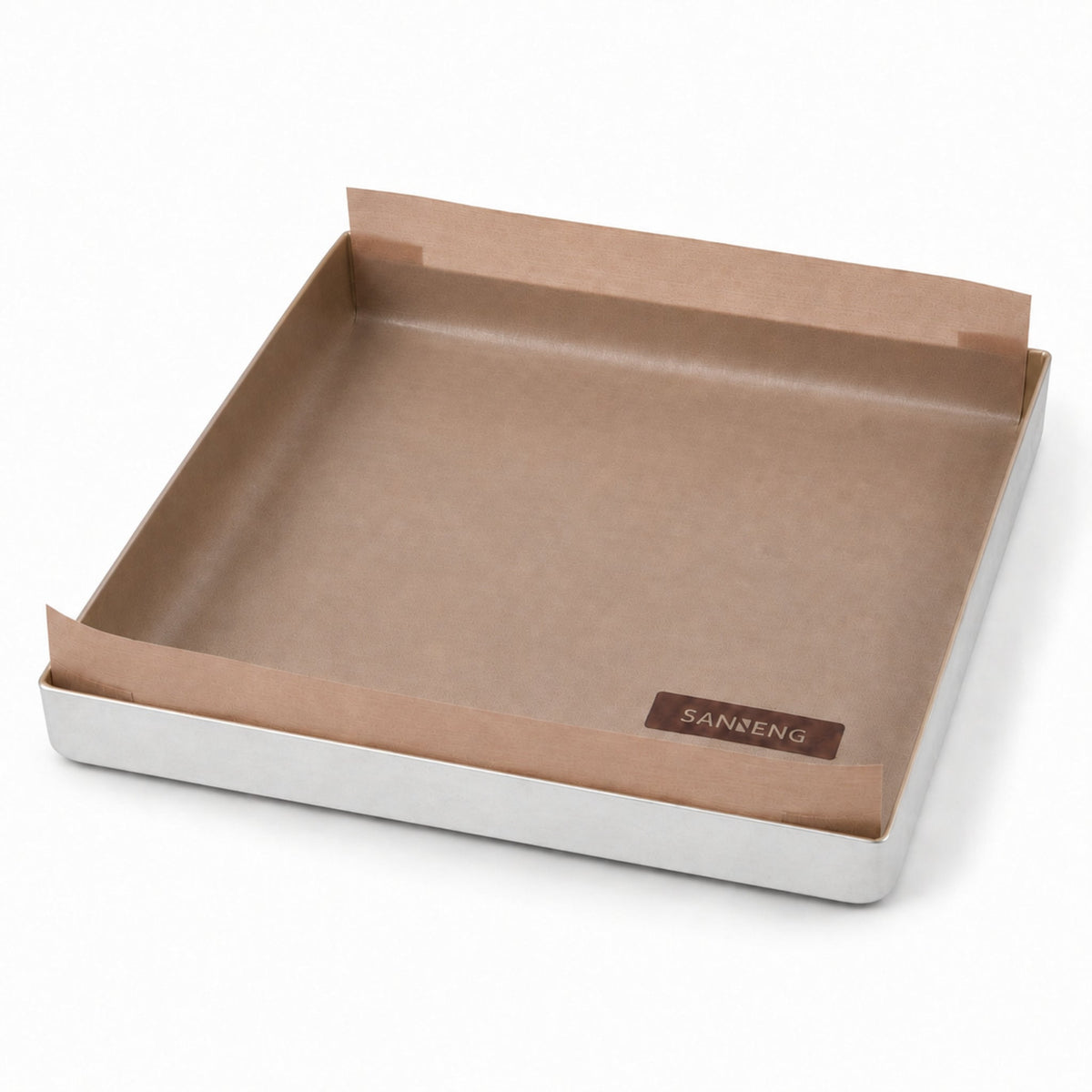SANNENG pre-cut baking liner fitted in the matching square pan